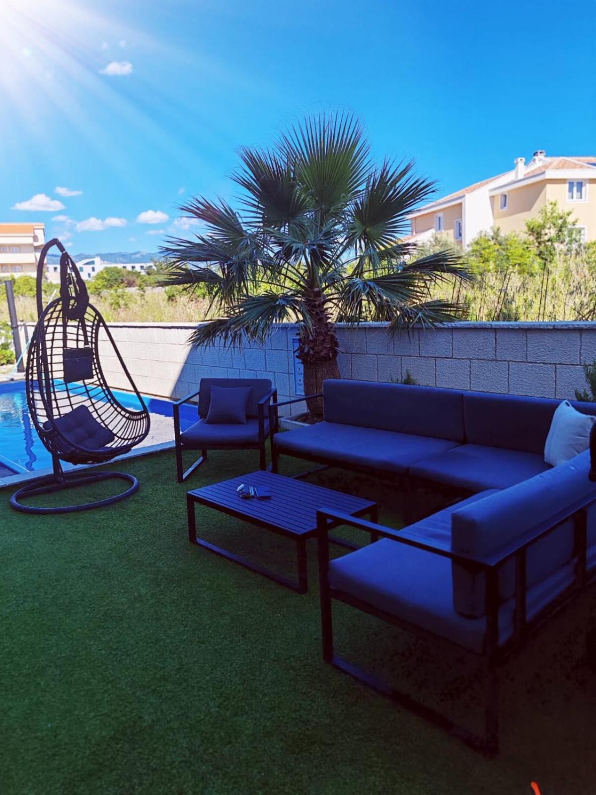 Apartmani Anastasia With Pool, Новаля Екстер'єр фото